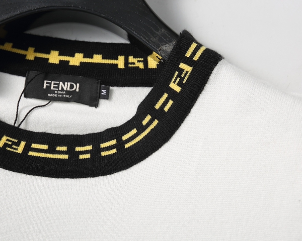 ブランドセーター素材ディテール